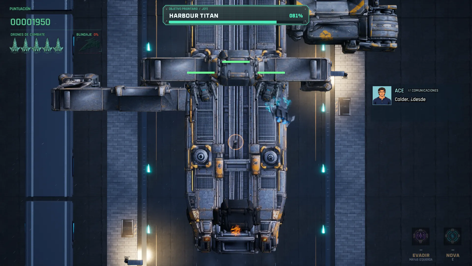 Top-down view of the Harbour Titan, an armoured gantry boss on a night dock. Spanish-language HUD.